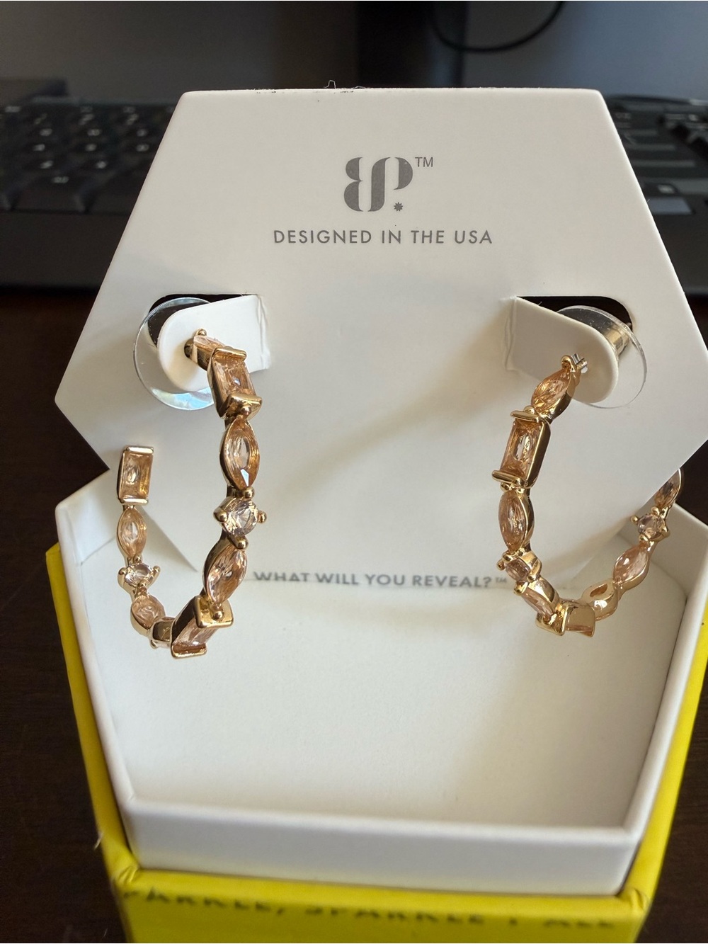 OG Earrings Marquise mile Peach & Gold